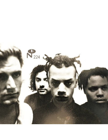 Majesty Crush - Butterflies Don'T Go Away